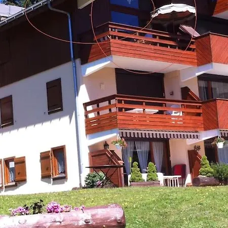 Manigod-l'etale-la Clusaz Skis Aux Pieds Manigod